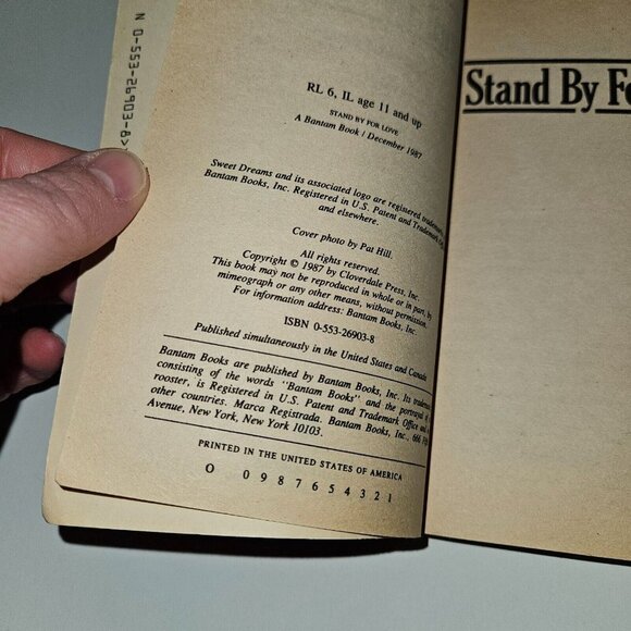 VTG Sweet Dreams #136 Stand By For Love Paperback Book Carol Macbain 1987 - Picture 8 of 10